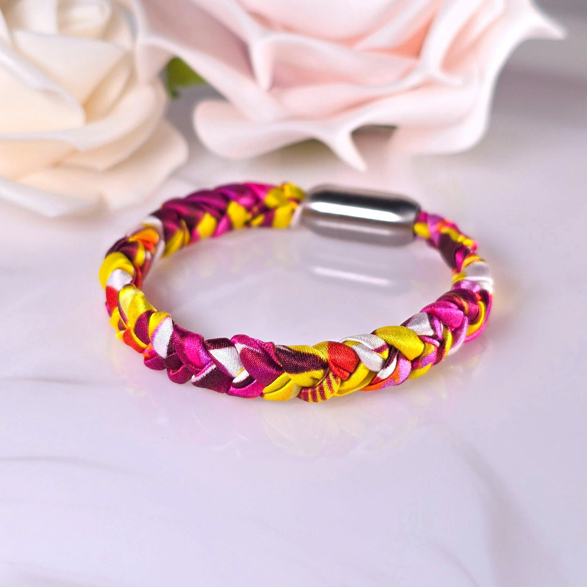 Armband in Lila/Gelb aus echter Seide | Silk Bloom