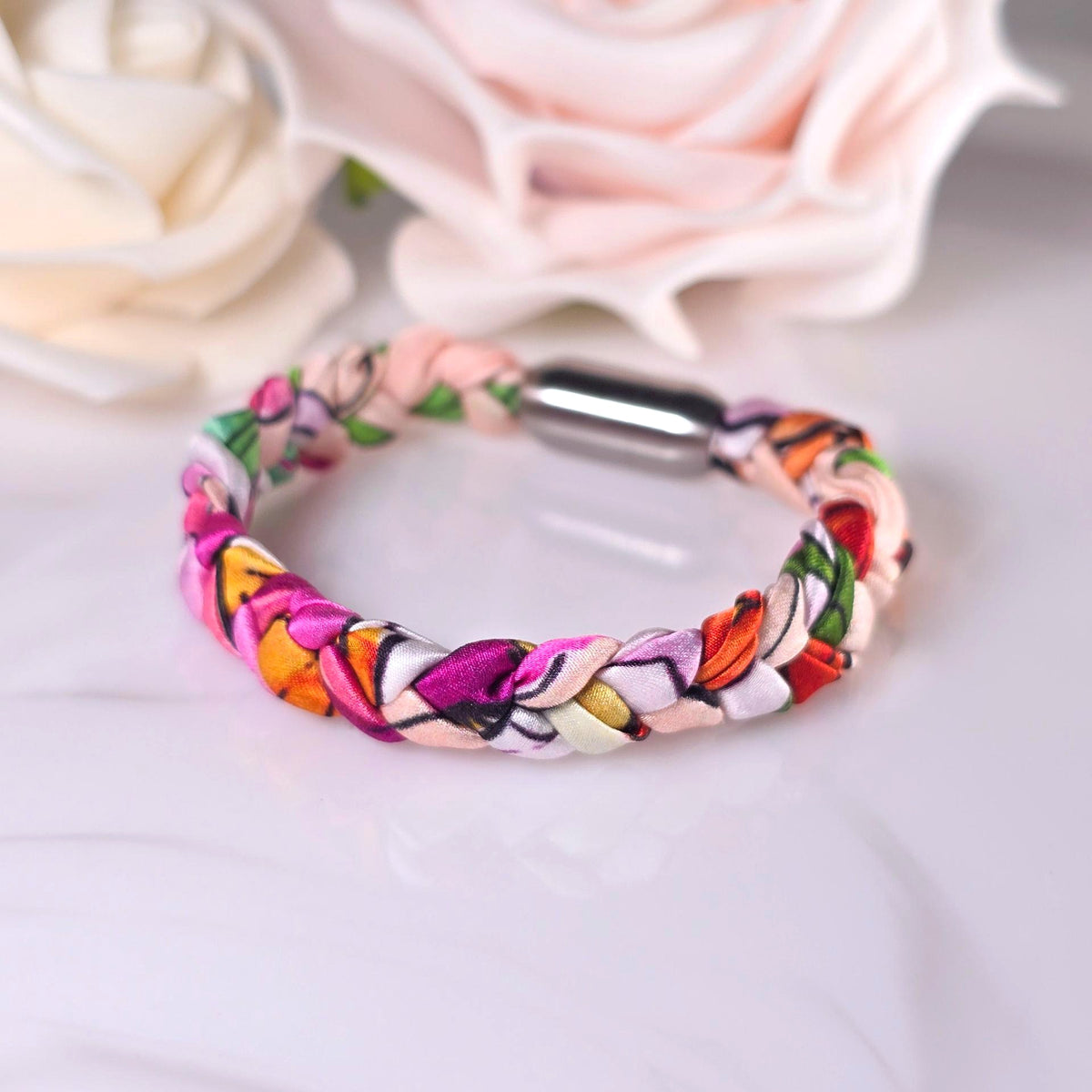 Armband in Rosa/Pink aus echter Seide | Silk Bloom